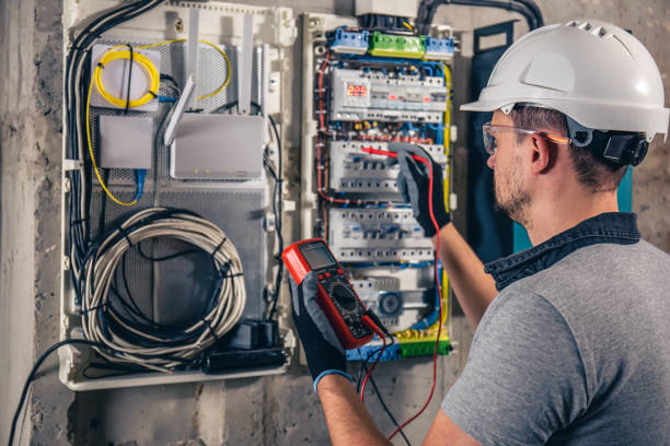 Best Electrician Near Me  in Montezuma, IA