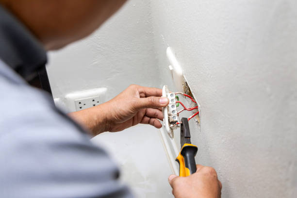 Best Commercial Electrician Services  in Montezuma, IA